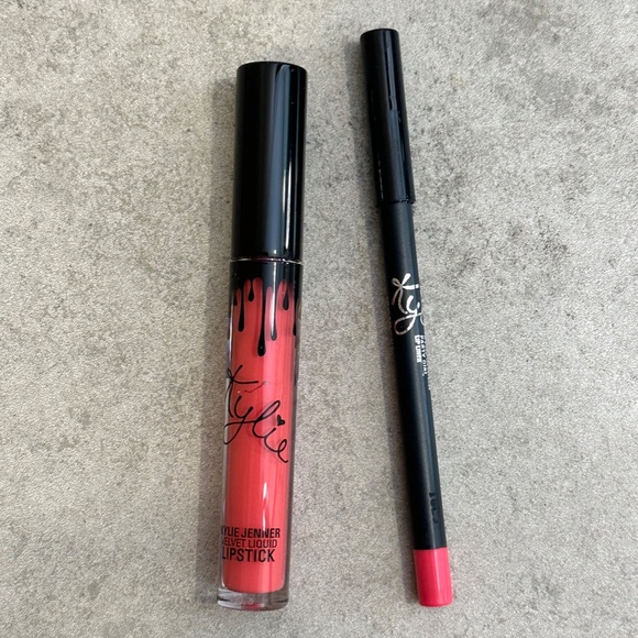 NEW Kylie Jenner Cosmetics Velvet Lip Kit PARTY GIRL - Picture 7 of 9